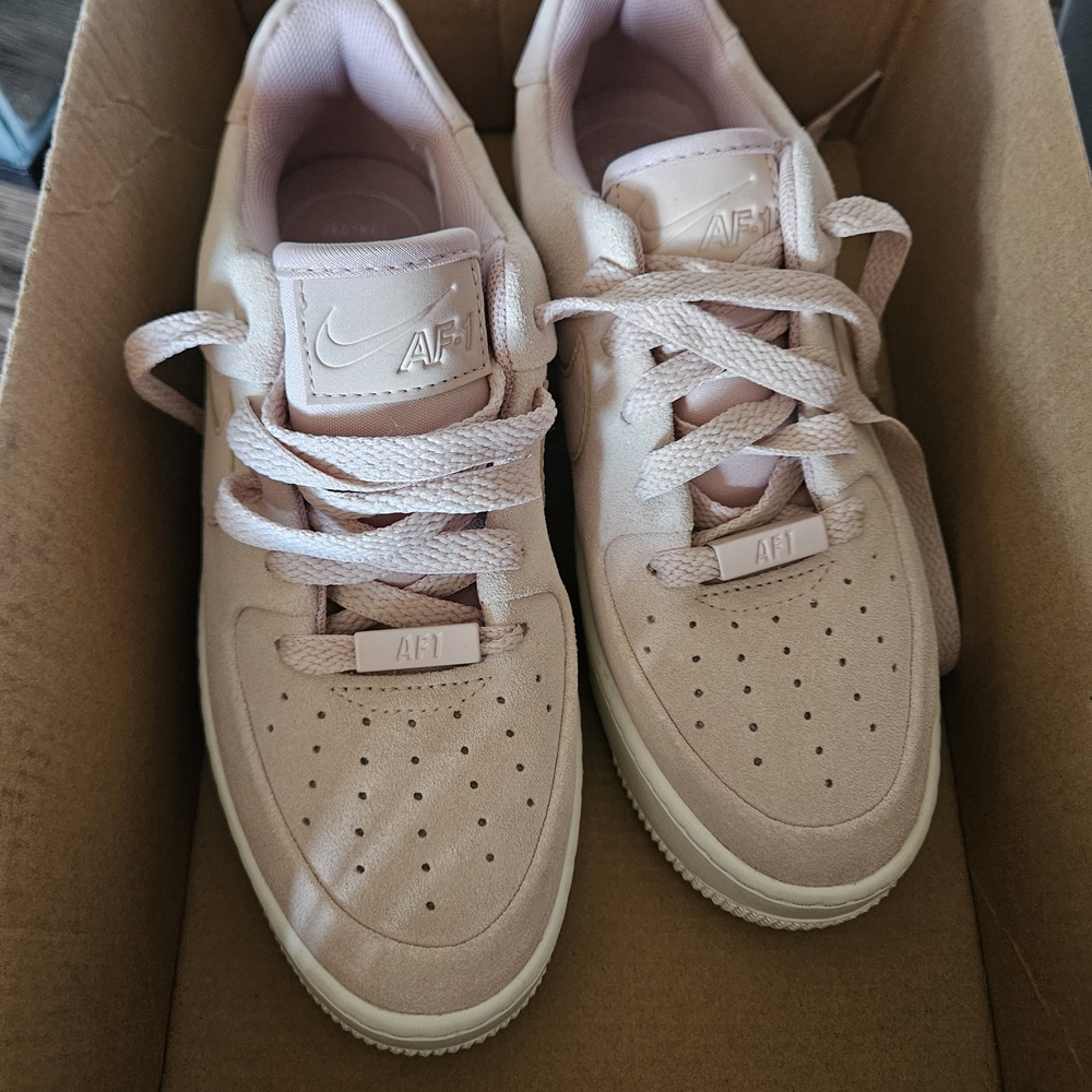 Nike Women's Sneakers in Light Pink